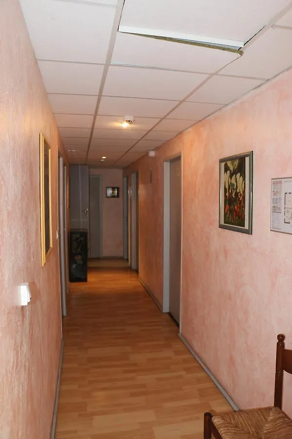 Auberge Dou Casteou Saint-Laurent-du-Var 2*,